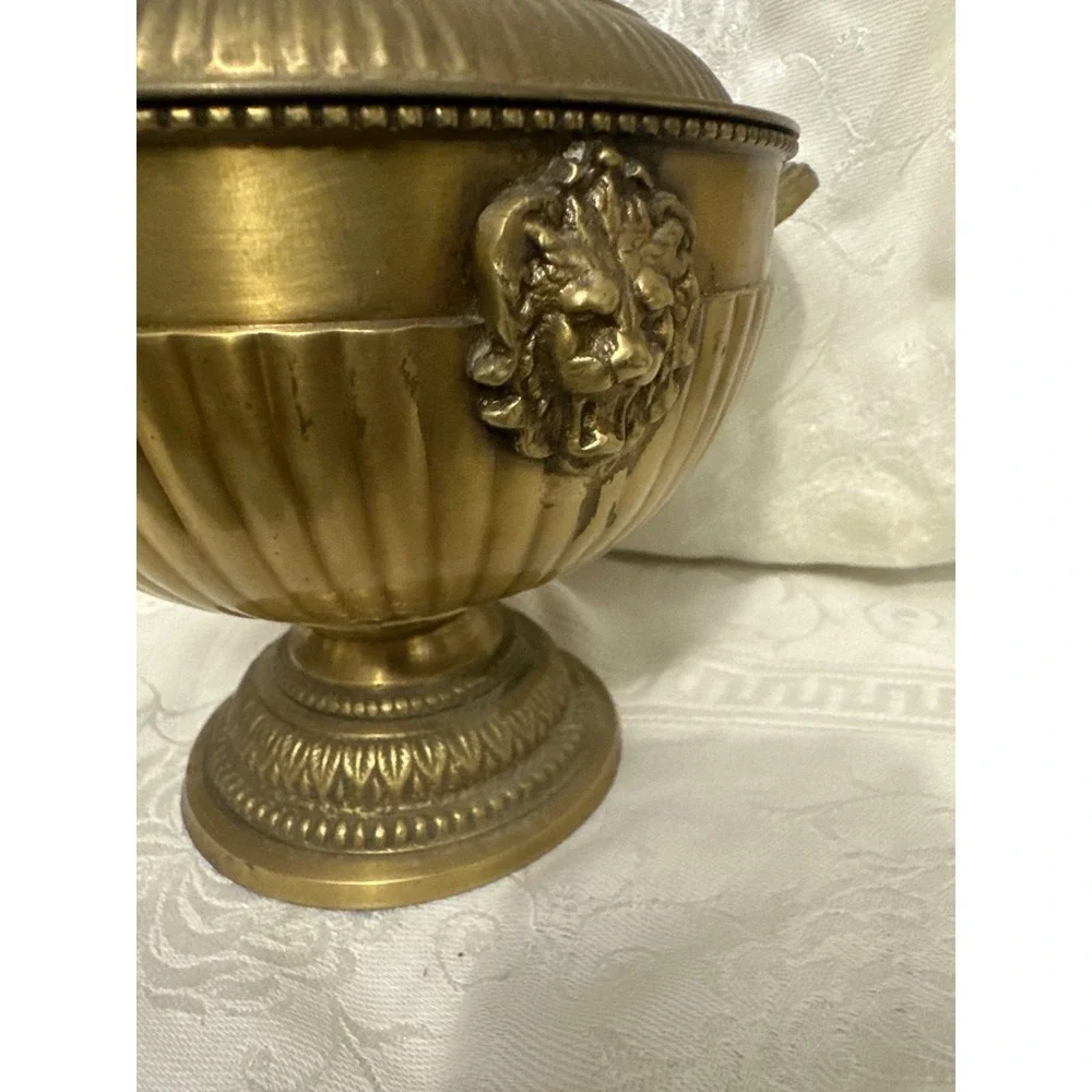 Antique Brass Lion Head Urn With Lid‎ & Handles